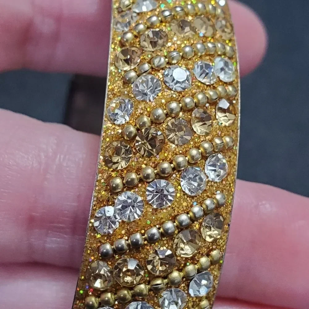 Glittery gold rhinestone bangle bracelet 7.25